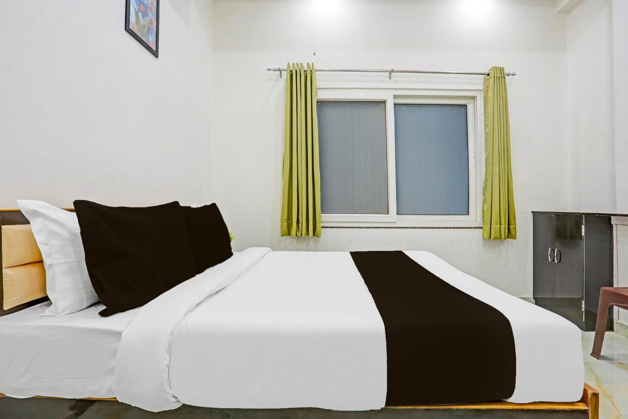 Hotel O The Maruti Paying Guest House Waranasi Zewnętrze zdjęcie