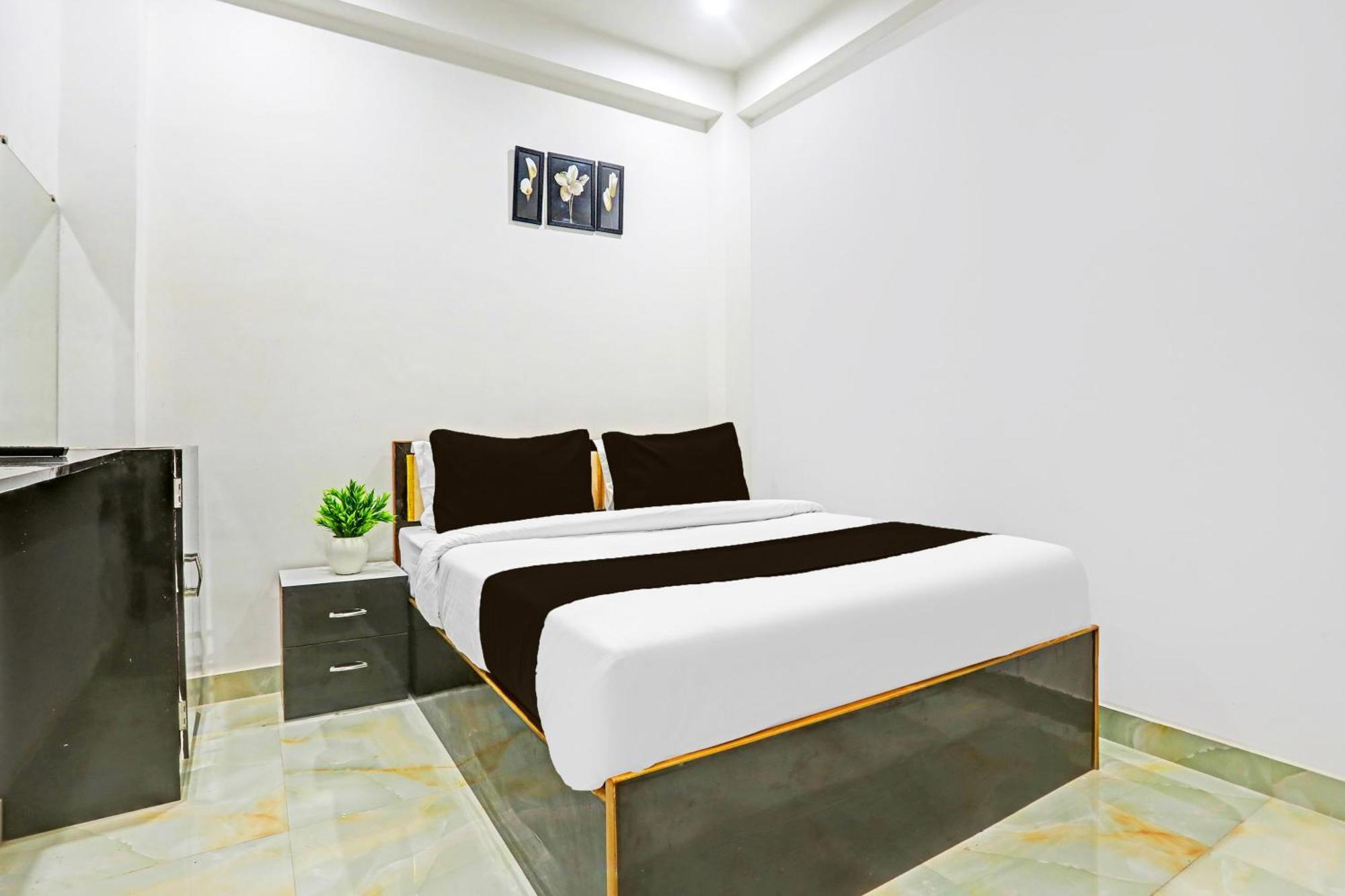 Hotel O The Maruti Paying Guest House Waranasi Zewnętrze zdjęcie